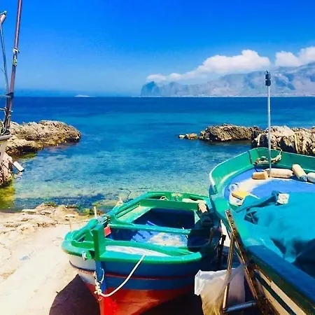 Vicino Al Mare 3* Carini